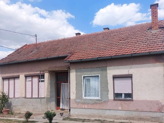 🏡 Casă de 3 camere, 90 mp, pe colț – în Körösszakál